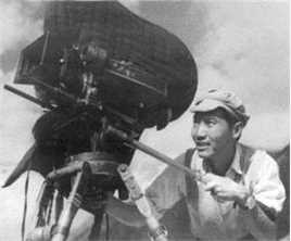 朱今明在创作中图片图集