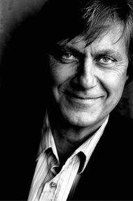 莱塞·霍尔斯道姆(Lasse Hallstr m)前后照片