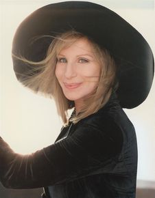 芭芭拉·史翠珊(Barbra Streisand)前后照片