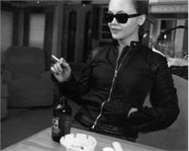 最新克里斯蒂娜·里奇(Christina Ricci)精彩图册