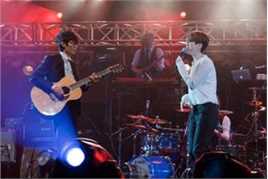 岑宁儿(Yoyo Sham)和音图册壁纸壁纸