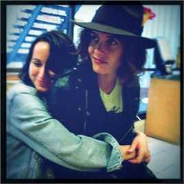 凯瑟琳·莫宁(Katherine Sian Moennig)kate moennig和holly miranda壁纸壁纸