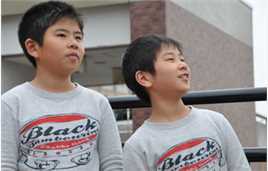 前田航基(まえだ こうき)前田兄弟生活照