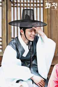 徐康俊(；Seo Kang Joon)华政性感图片图集