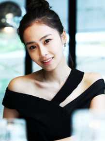 洪洙贤(Hong Soo Hyun、ホンスヒョン)新闻采访生活照相册