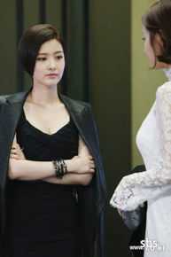 金釉利（正确汉字名）(/Kim Yuri)清潭洞爱丽丝 饰申印画壁纸壁纸