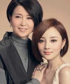 张伟欣与女儿李小璐