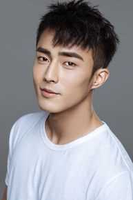 裴子添(Tim)最新白T壁纸