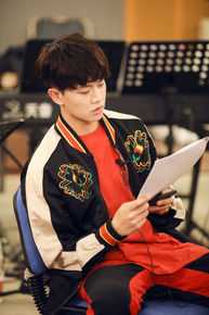 任嘉伦(Allen)跨界歌王前后照片