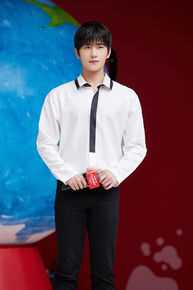 吴念真(Wen-ching Wu)代言品牌发布会/见面会性感图片壁纸