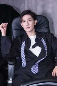 高清季肖冰图片