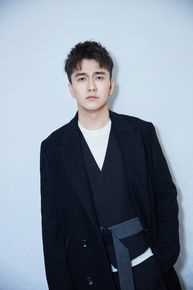 最优质翟天临生活照