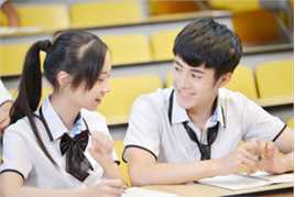 最全成琪在电影《十七岁的雨季》中的相册