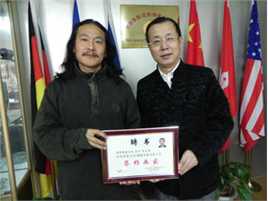 彭宇画家素颜照壁纸