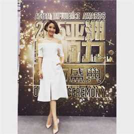 许芳铱活动照壁纸壁纸