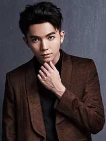 最新朱浩仁性感图片