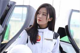 汤晶媚(Tang Jing Mei)签约迈凯伦胜之队图片图集