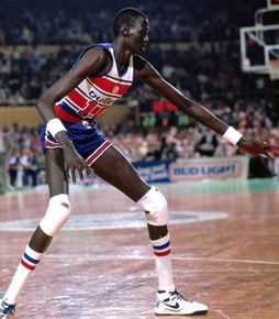 马努特·博尔(Manute Bol)子弹时期壁纸壁纸