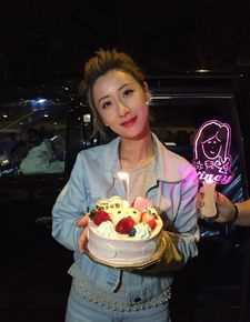 泳儿(Vincy Chan)生日会素颜照相册