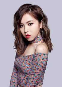 最新邓紫棋(G.E.M.(Get Everybody Moving))性感图片