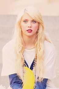 最全泰勒·摩森(TaylorMichaelMomsen)壁纸