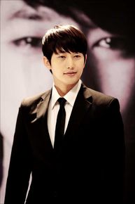 最优质朴施厚(，Park Si Hoo)在《我是杀人犯》图册中的相册