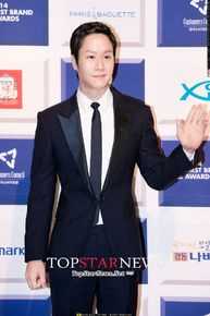 郑宇(JUNG WOO，チョンウ)颁奖礼生活照相册