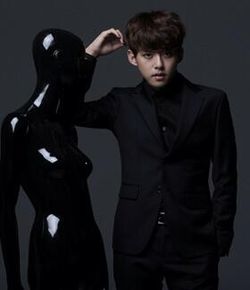 申东浩()专辑靓照图册