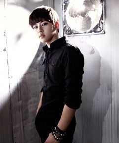 高清申东浩()图片