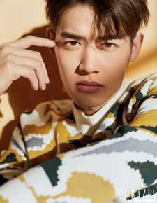 精选刘冬沁在《红秀》美图中的图册