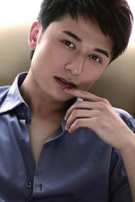 最新李帅(Li Shuai)性感图片