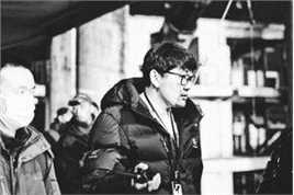 李亚东工作照图册