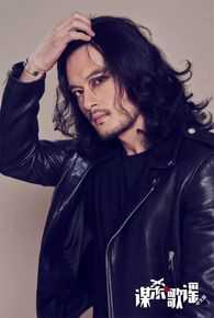 刘令飞(Liam)在《谋杀歌谣》中的