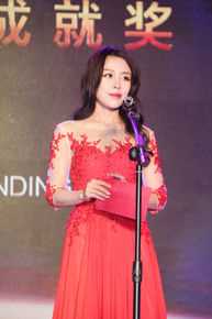 贾媛媛(YOLANDA JIA;JIAYUANYUAN)出席典礼红地毯壁纸壁纸