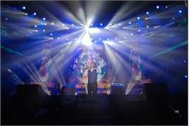 黑龙2018演唱会生活照