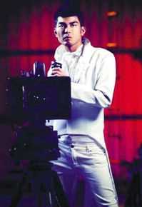 最新陈子谦性感图片