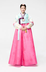 崔允素(Choi Yoon So)《武士白东秀》剧照