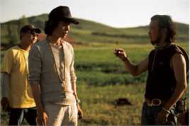 张罗平工作照性感图片壁纸