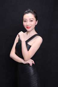 王晴生活演艺照前后照片