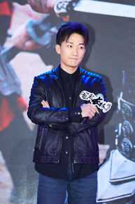 吴昊宸出席活动生活照