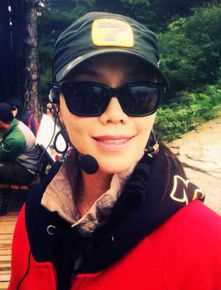 戴玮MV工作照素颜照相册