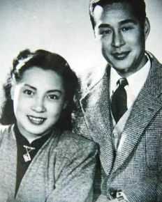 金焰()与妻子秦怡前后照片