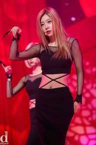 朴素珍()Something舞台照性感图片图集