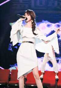 陈冰(Chen Bing)盖世英雄壁纸壁纸