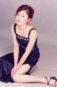 何如芸个人照前后照片