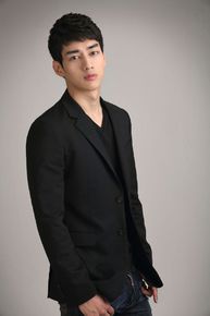 高清韩志硕图片