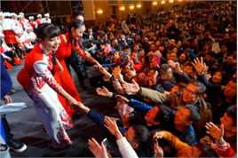 王二妮人民大会堂演唱会前后照片