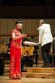 王二妮演艺经历图册