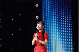 王二妮非常星发布图片图集