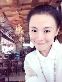 杨一精美图册壁纸壁纸